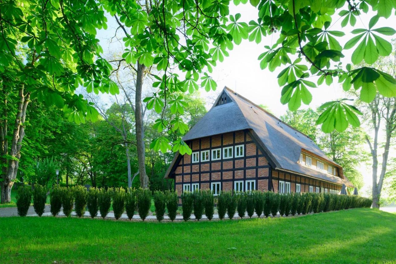 Park Am See X Nattika Ayurveda, Hotel Health Spirit Penzlin Exterior foto